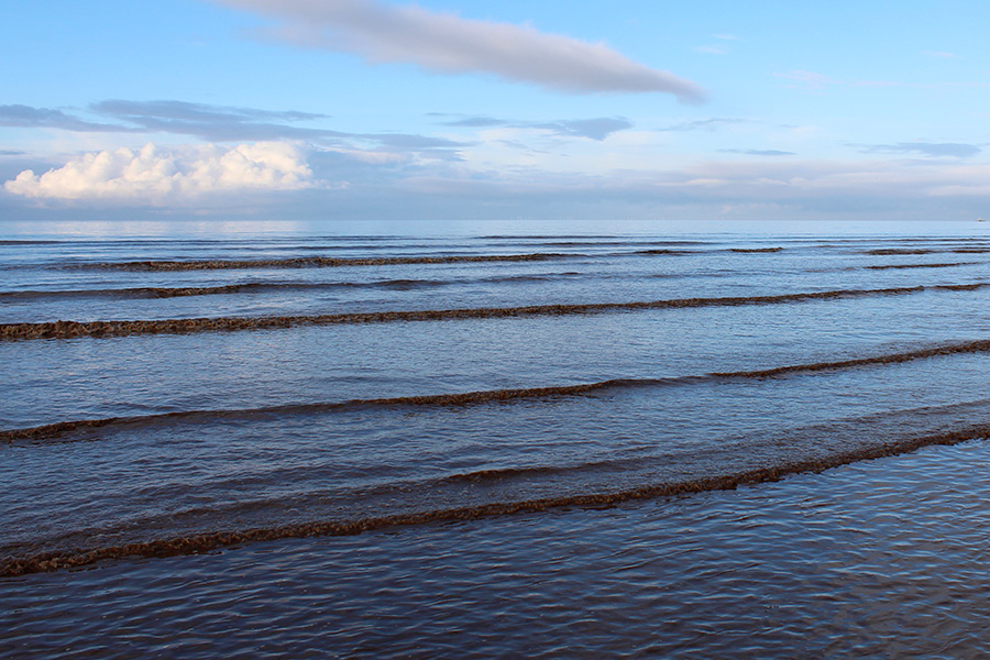 Gentle waves at Holme-next-the-Sea